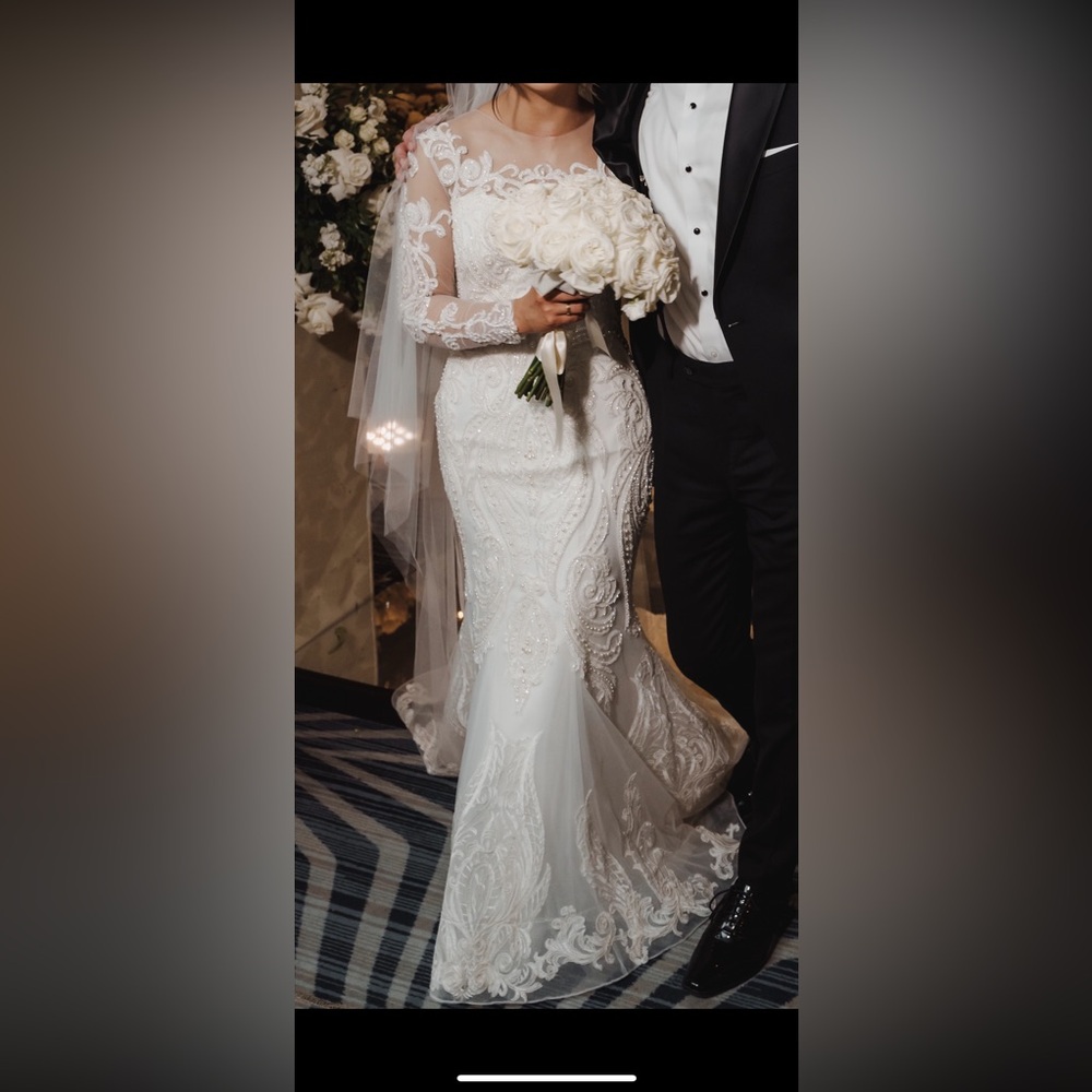 Elegant White Wedding Dress Size 4